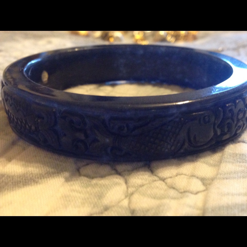 Black Jade Bangle